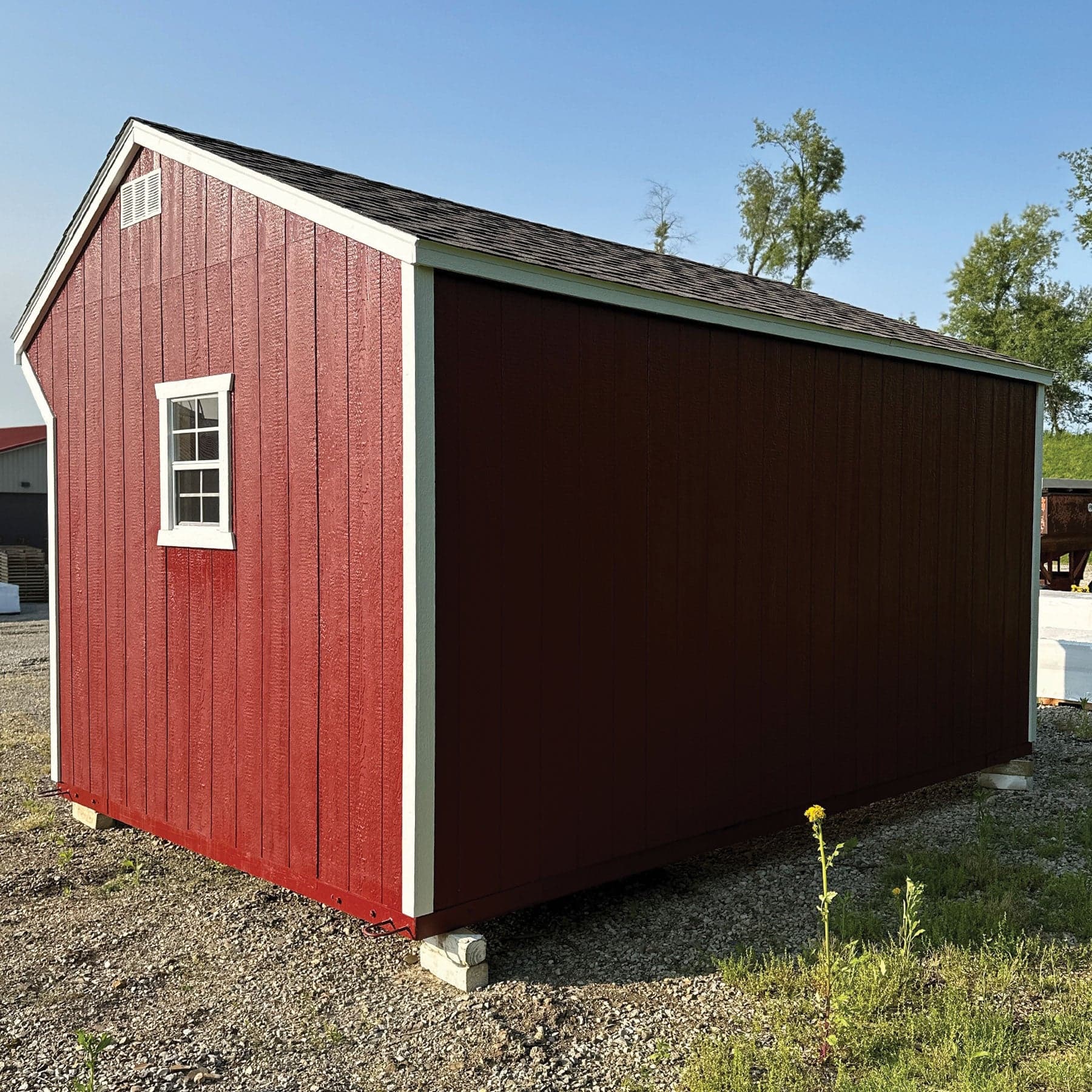 Value Animal Run-In Shelter With Tack Room