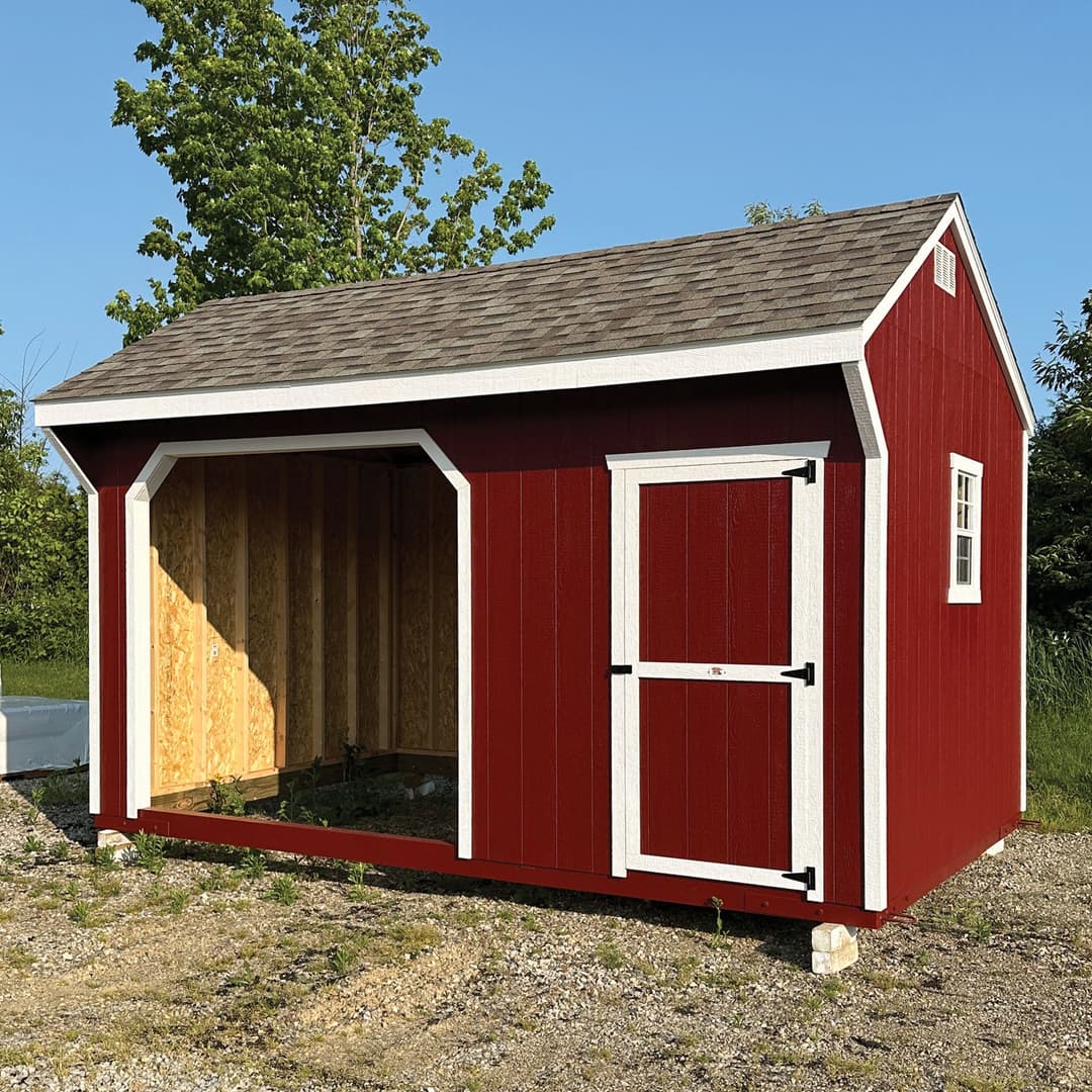 Value Animal Run-In Shelter With Tack Room