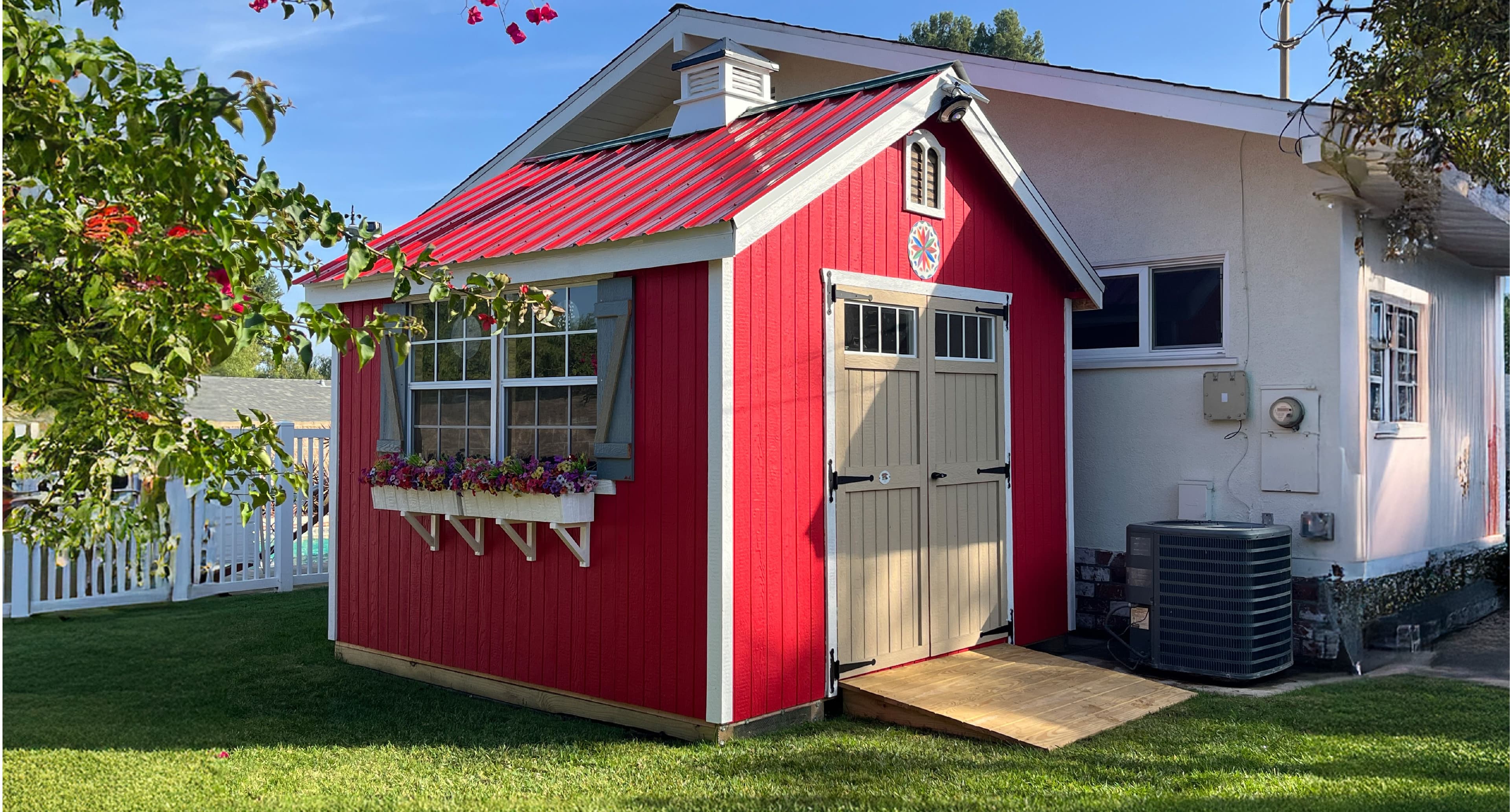 colonial williamsburg wood shed with cupola